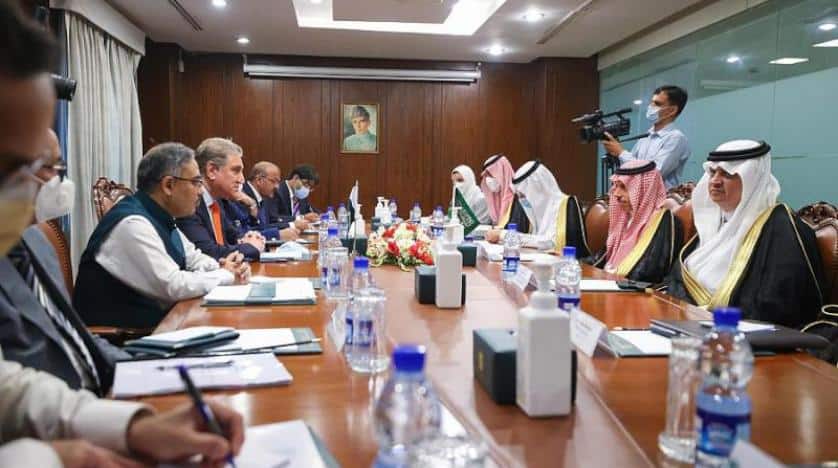 Saudi Foreign Minister discusses efforts to combat terrorism with his Pakistani counterpart