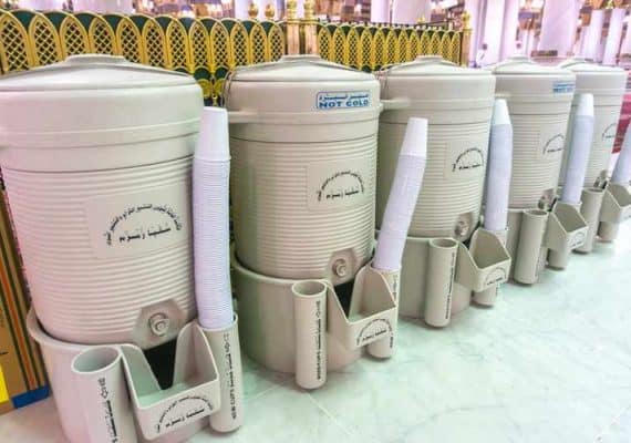The Noble Prophet's Mosque restores Zamzam jerry cans after lifting them for one year & half
