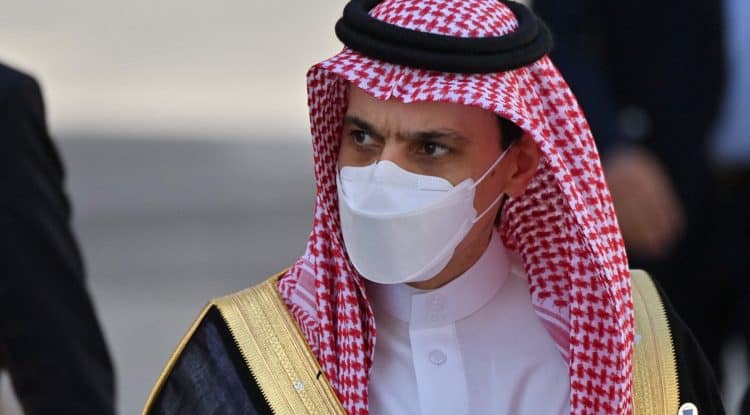 Saudi FM renews commitment to upholding GCC security