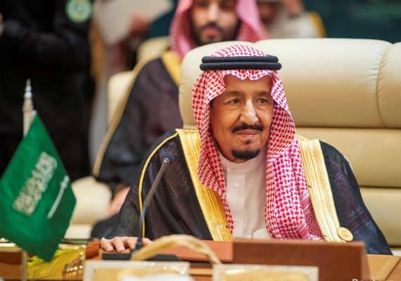King Salman chairs a Cabinet session at Al-Salam Palace
