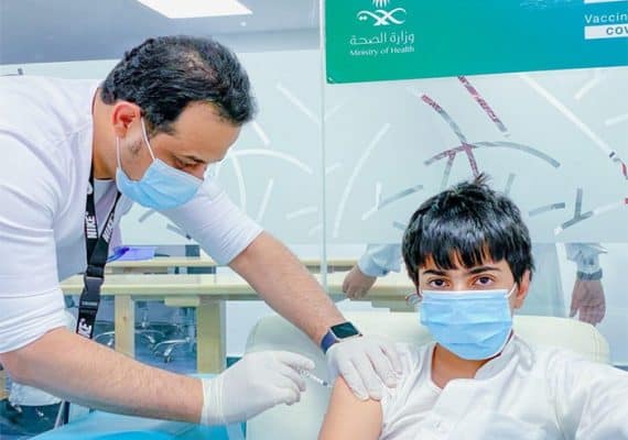 Saudi education turns unvaccinated students to distance learning