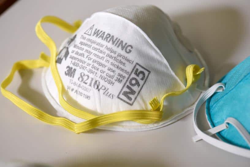 Saudi Arabia produces N95 masks locally