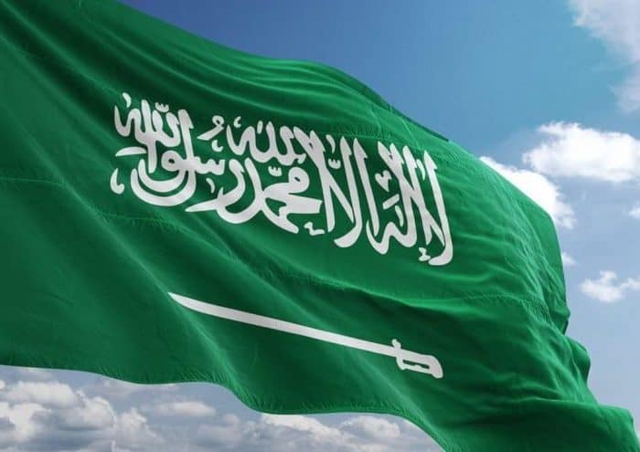 Public Prosecution warns against dropping or insulting Saudi flag