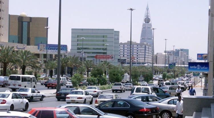 Saudi Commerce Ministry unveils 10 urgent measures to address cars delivery delay