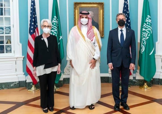 Saudi Deputy Minister of Defense meets US Secretary of State in Washington
