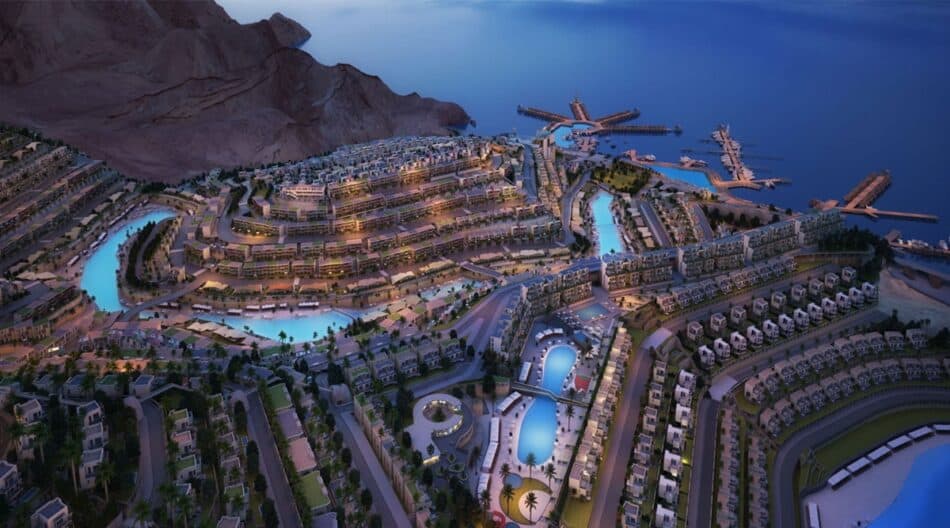 A Saudi delegation of businessmen visits the projects of Galala city