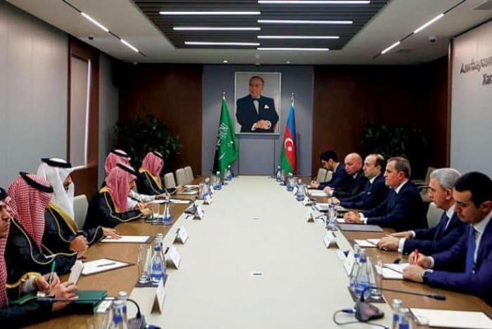 Saudi FM Holds Talks with Azerbaijan FM in Bak