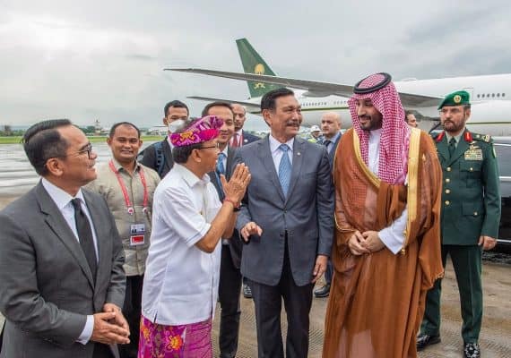 Saudi Crown Prince leaves Indonesia after he participates in the G20 Leaders’ Summit