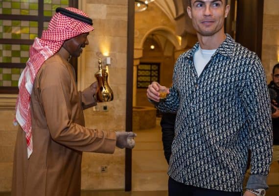 Saudi businessman pays $2.6 million to watch Cristiano Ronaldo vs Lionel Messi