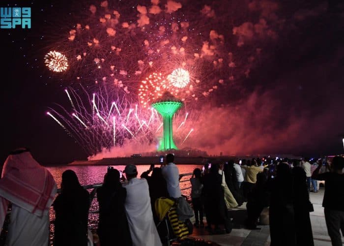Fireworks Light Kingdom’s Skies, Entertain Millions on 93rd National Day