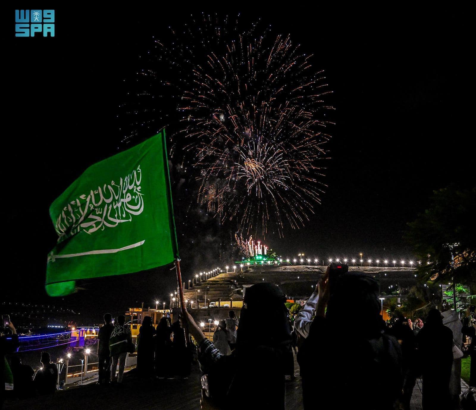 Saudi Arabia's Citizens, Residents Thrilled by Spectacular Air Show and Ground Military Parade on National Day Celebrations