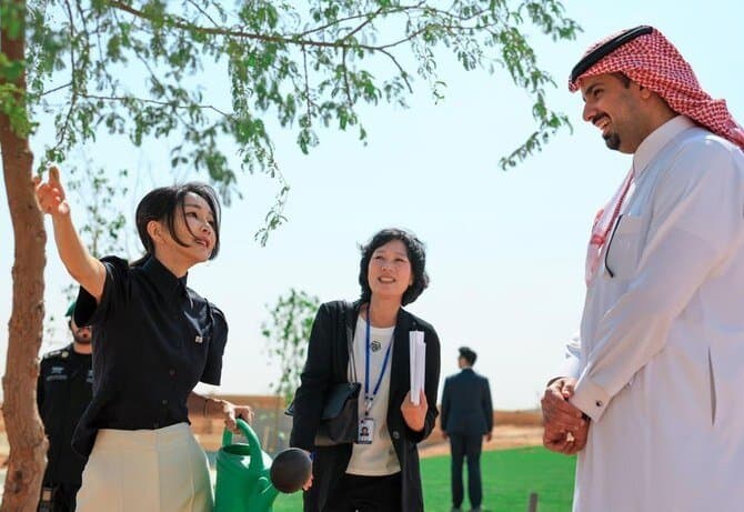 South Korean First Lady, Plants Sapling at Riyadh Scientific Park