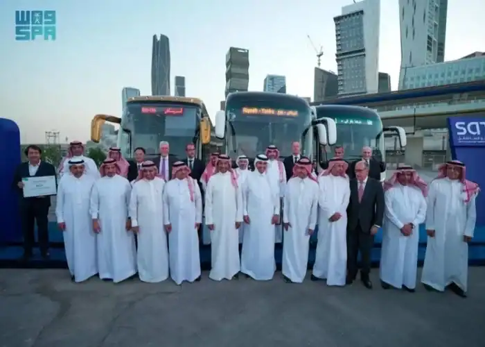  Saudi Transport Minister Inaugurates Intercity Bus Service