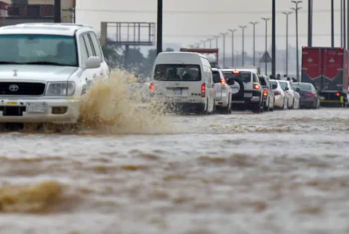 Jeddah Municipality Organizes Workshop on Dangers of Water Accumulations