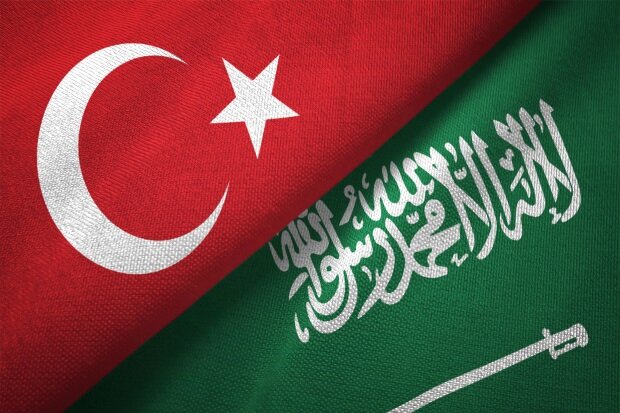 Saudi Health Minister Meets with Turkish Agriculture Min. in Riyadh
