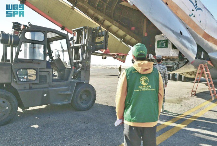 KSrelief Sends 46th Saudi Plane to El-Arish International Airport