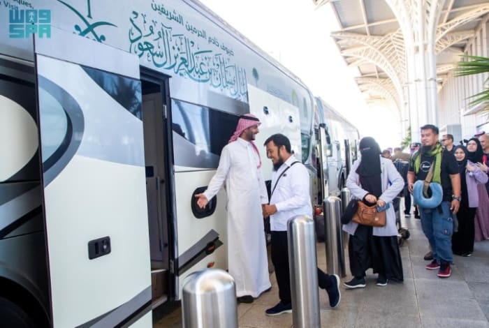 Guests of Umrah Program Leave Mecca Today