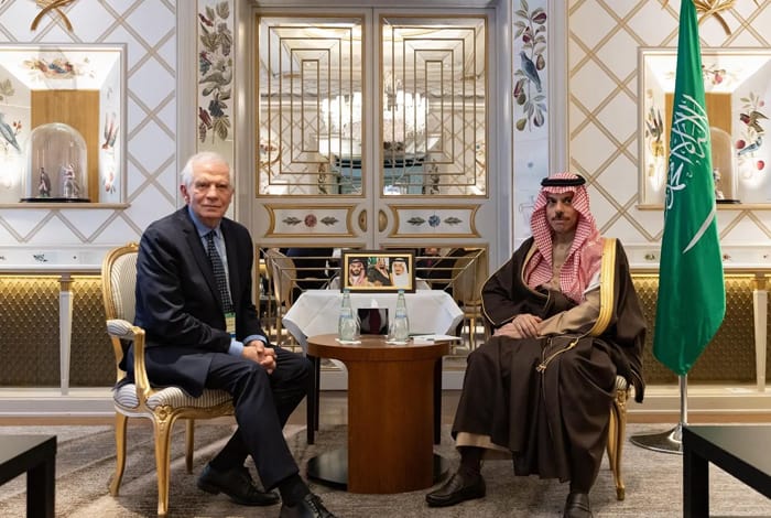 Saudi FM, EU's Borrell Discuss Regional Developments