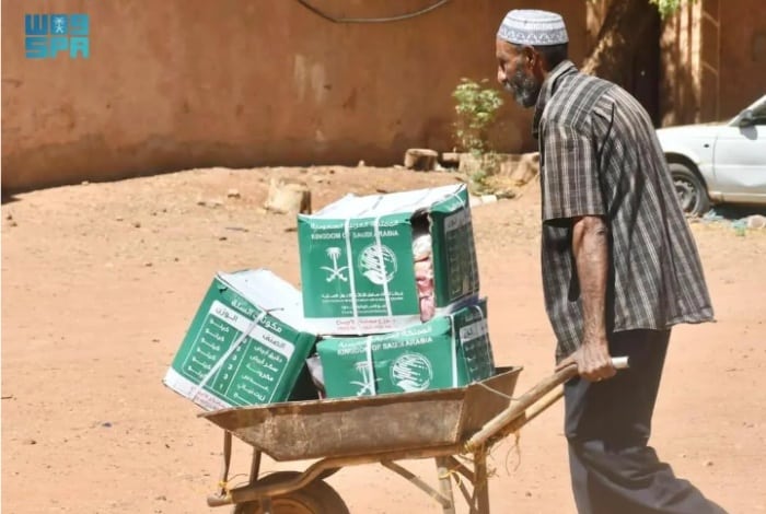 KSrelief Distributes 720 Food Baskets in Sudan