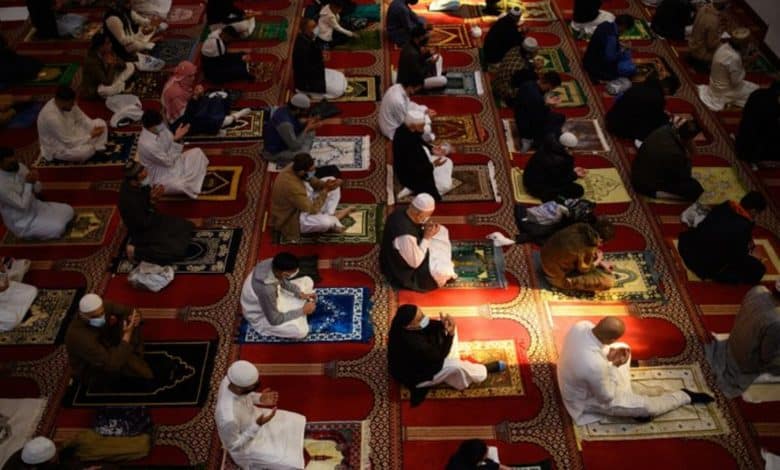 MWL Lauds UN Resolution to Combat Islamophobia