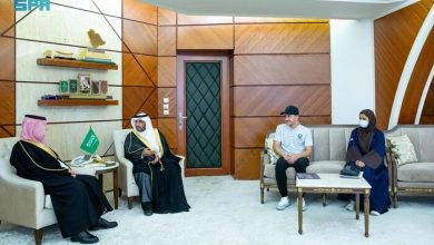 Eastern Province Prince Welcomes Award-Winning Students