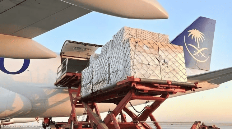 Saudi Arabia's 13th Aid Flight Heads to Ukraine