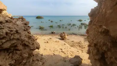 Explore Al-Masdoud Beach: Saudi Untouched Beauty Where Desert Meets Sea