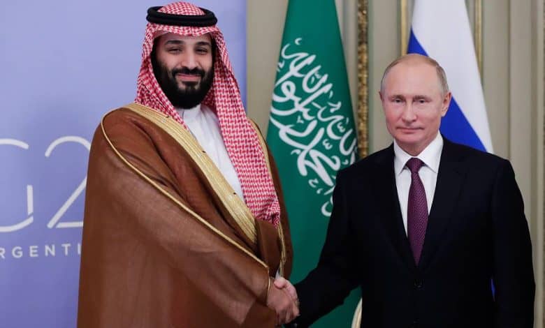 Saudi Crown Prince Conducts Phone Call with Russian President