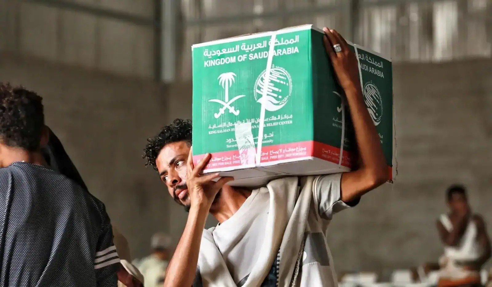 KSrelief Distributes 517 Food Baskets in Yemen