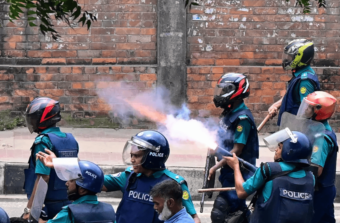 Bangladesh in Turmoil: Violent Protests Roil the Country, Government Extends Curfew