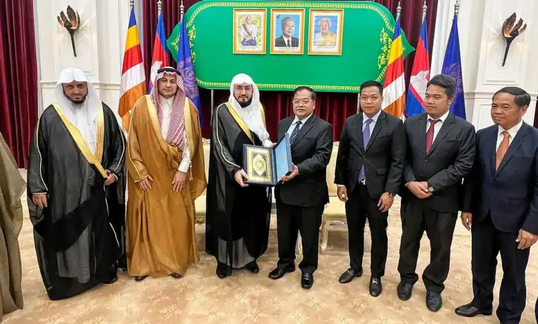 Cambodia Welcomes Imam and Preacher of the Grand Mosque during Four-day Visit