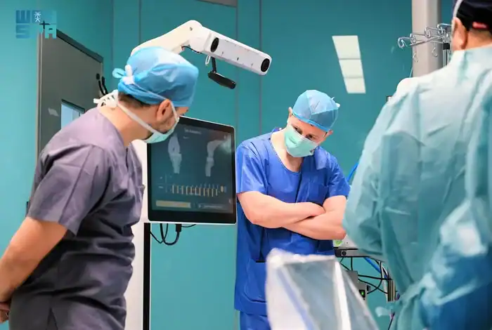 King Salman Medical City Performs 1st Successful Robotic Knee Replacement Surgery
