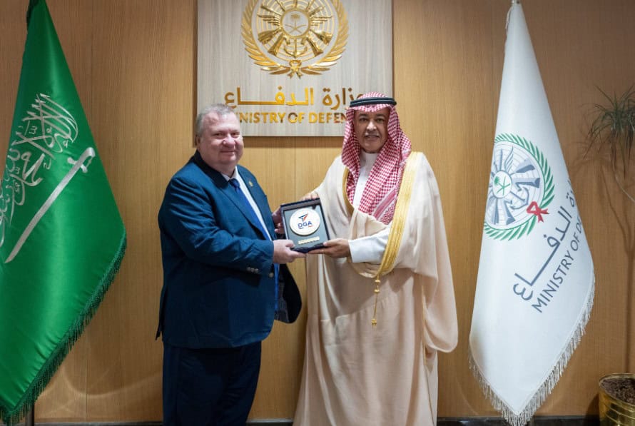 Saudi Arabia, France Explore Strengthening Cooperation in Military Industries