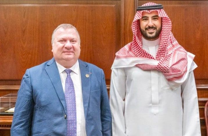 Saudi Arabia, France Explore Strengthening Cooperation in Military Industries