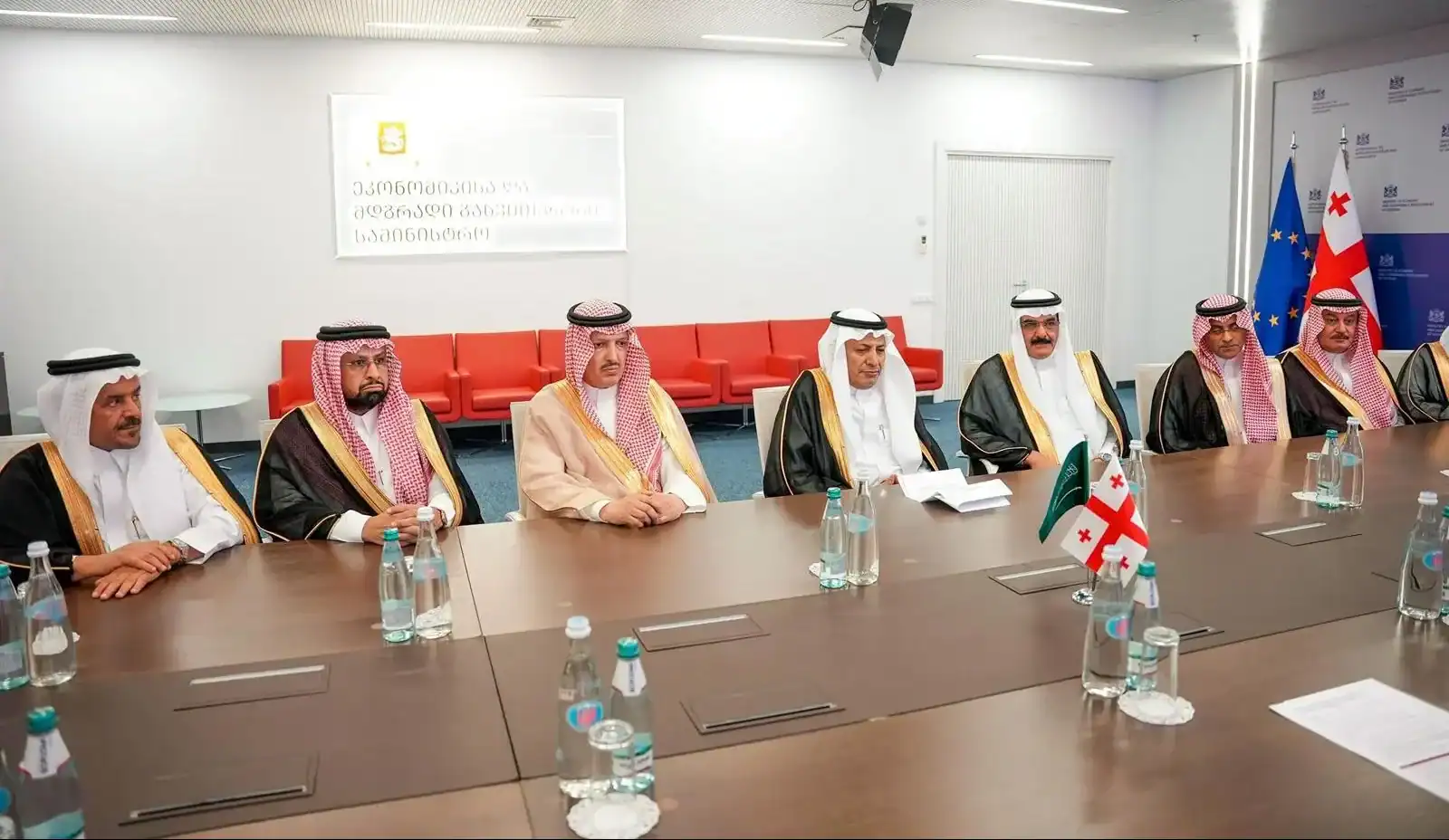 Chambers Federation Discusses Launch of Georgian Bank in Saudi Arabia