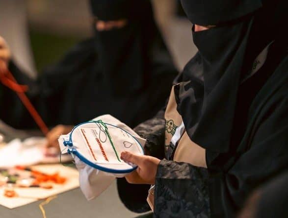 Saudi Arabia Launches Mobile ‘Craftsman Bus’ Showcasing Traditional Arts Everywhere