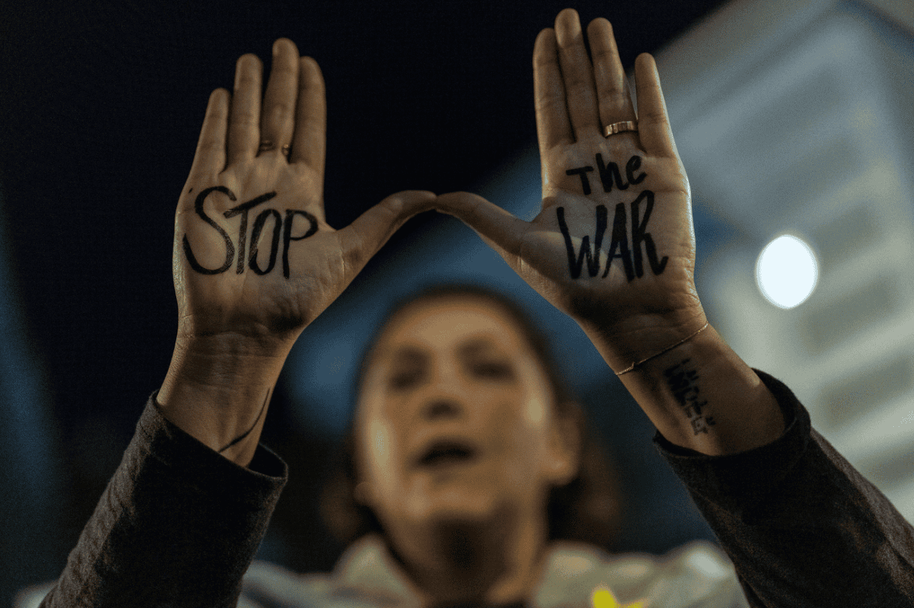 Flash Bombs Fired at Netanyahu’s Home amid Growing Domestic Anger