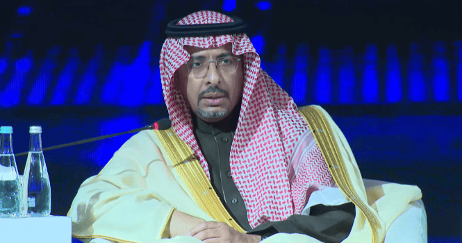 Alkhorayef Embarks on Official Visit to Egypt