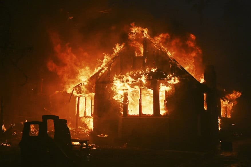 Los Angeles Wildfires: 2 People Killed, Tens of Thousands Evacuate
