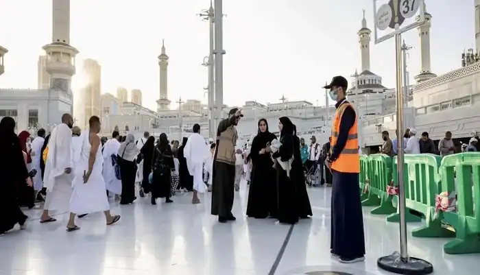 ‘Ask Me’ Service Assists Over 1.2 Million Pilgrims at Grand Mosque During 1446 Hajj