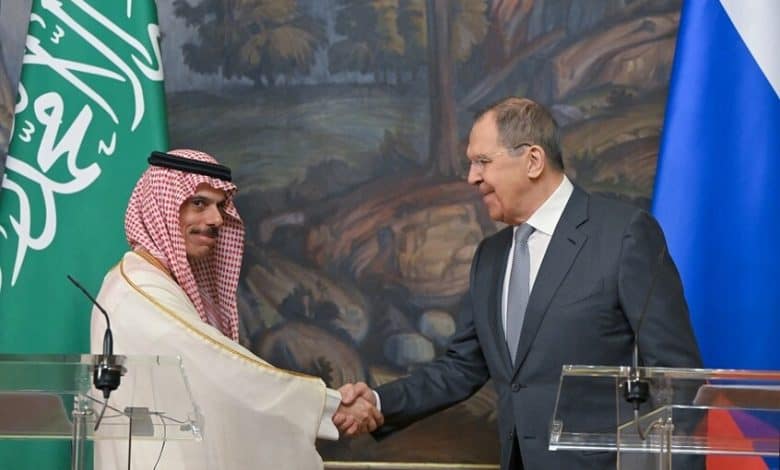 Saudi FM Commends Strong Relations with Russia