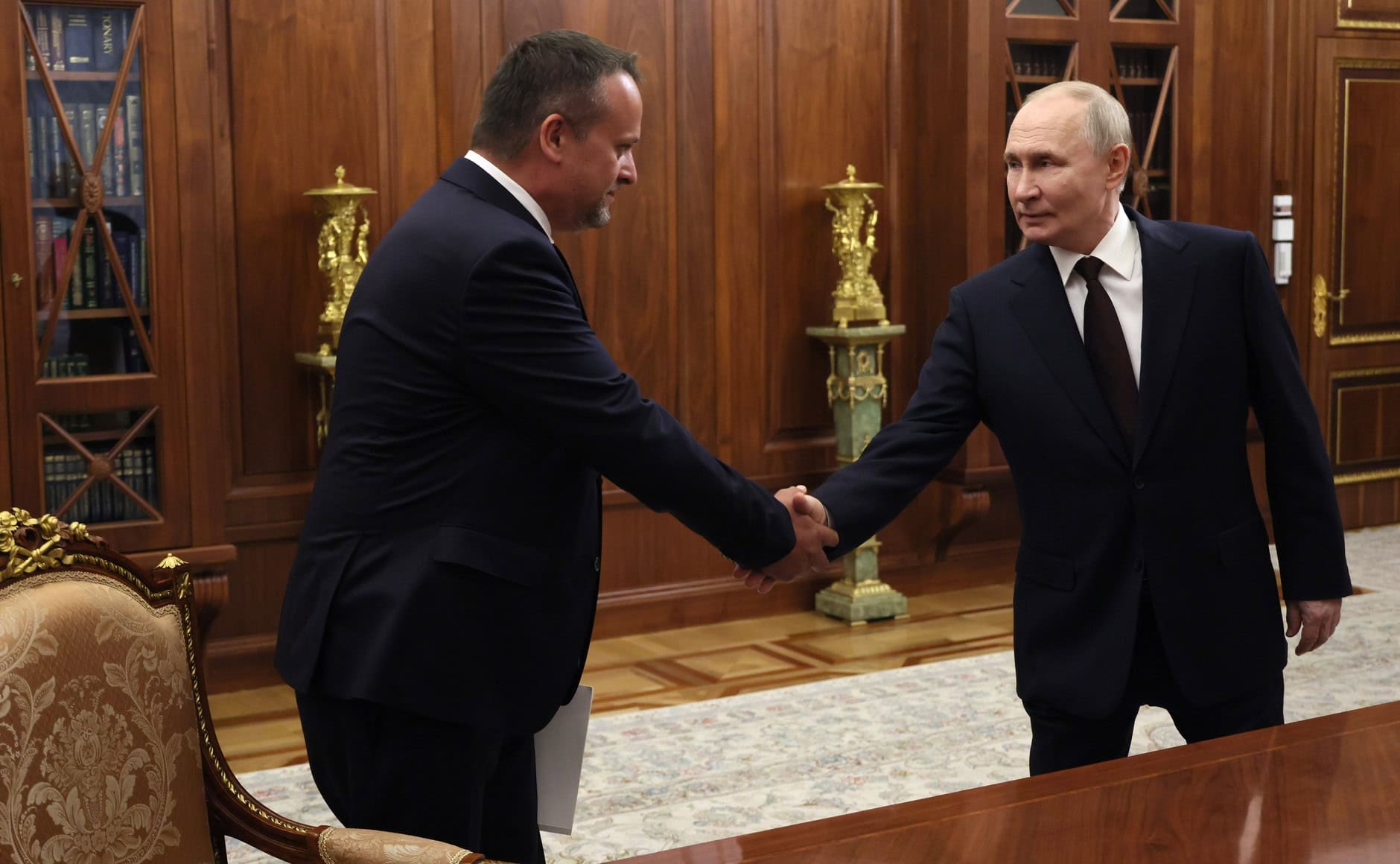 Sacked Russian Minister Found Dead in his Car 