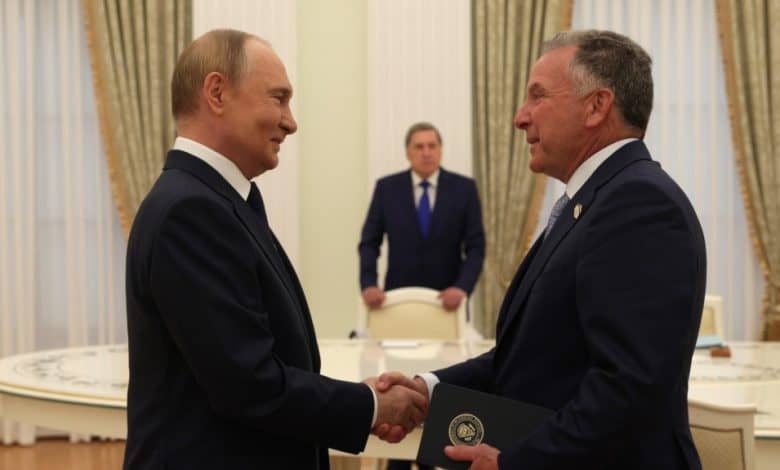 Putin, US Envoy Witkoff Meet in Moscow ahead of Ukraine Ceasefire Deadline