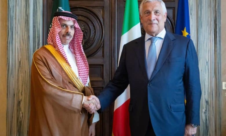 Saudi, Italian FMs Discuss Key Issues in Rome