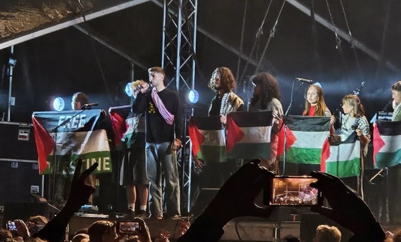 British singer Sam Fender and activists