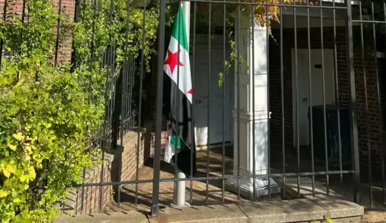 Syrian FM Raises Flag Over Embassy in Washington, Urges for Lifting All Sanctions