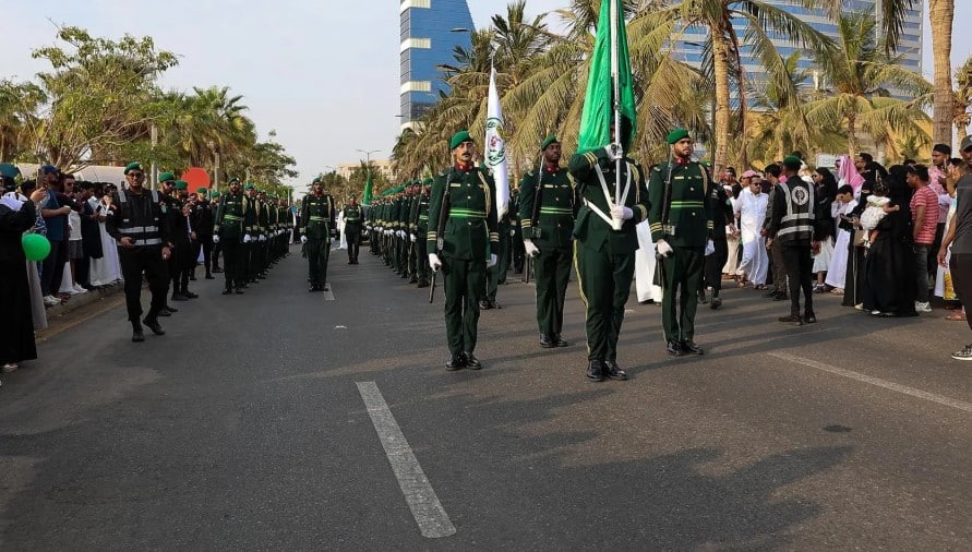 Saudi National Day 2025: Royal Guard Parades Thrill Crowds in Riyadh, Jeddah
