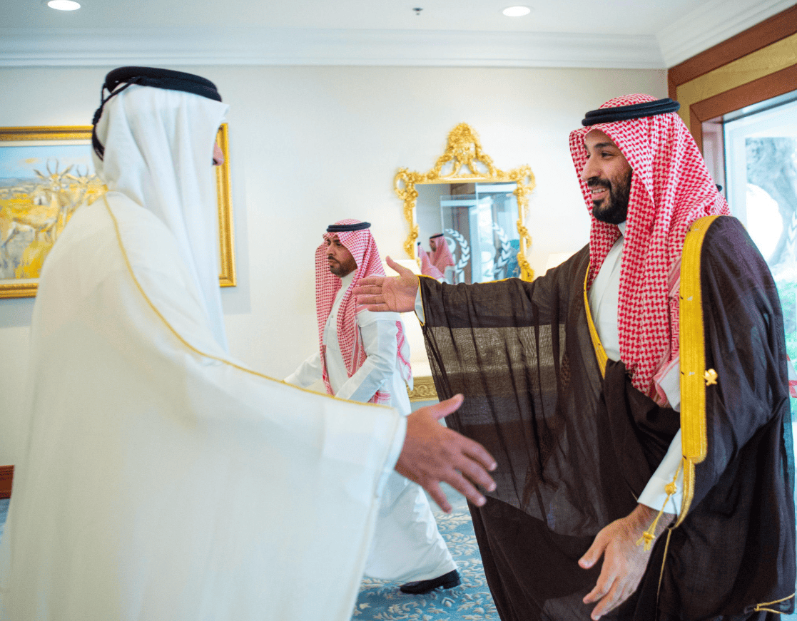 Saudi Crown Prince Hails GCC, Arab-Islamic Summits, Meets Regional Leaders