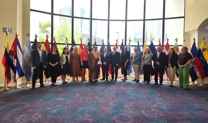 Al-Angari Attends Institute of Internal Auditors Board Meeting in El Salvador