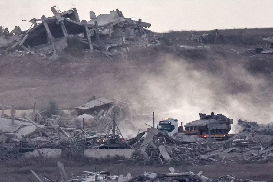 Israel Agrees to Initial Gaza Withdrawal Line, Negotiators Head to Cairo 